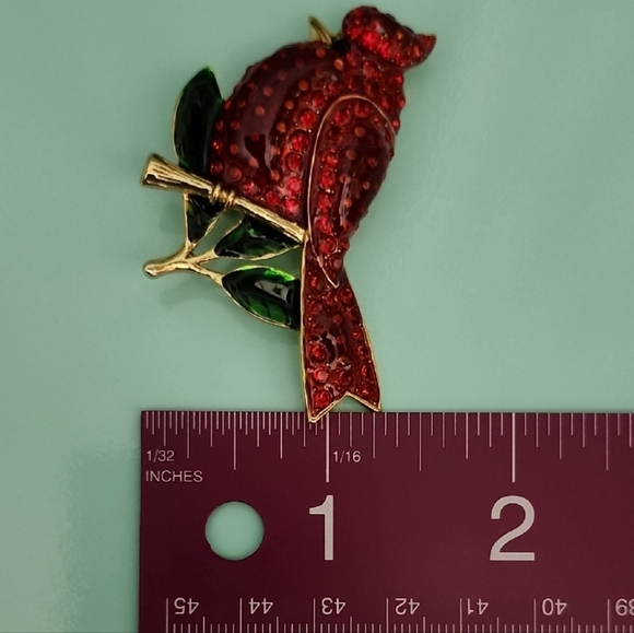 Red Cardinal Brooch - Picture 5 of 5